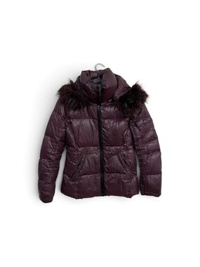 Faux-Fur Trim Quilted Puffer Jacket in Deep Plum s13